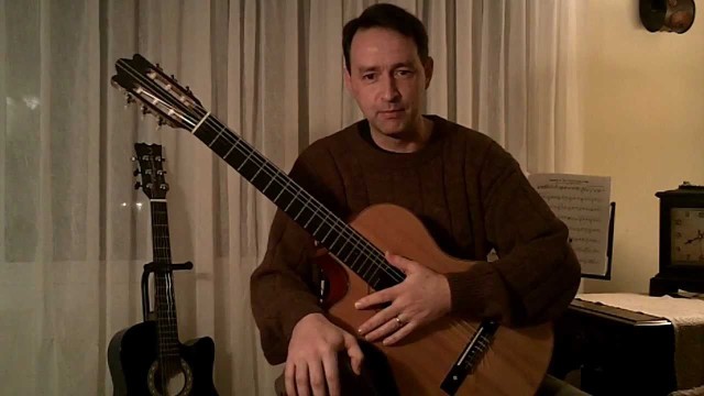 Should I play guitar left-handed? Beginning guitar instruction